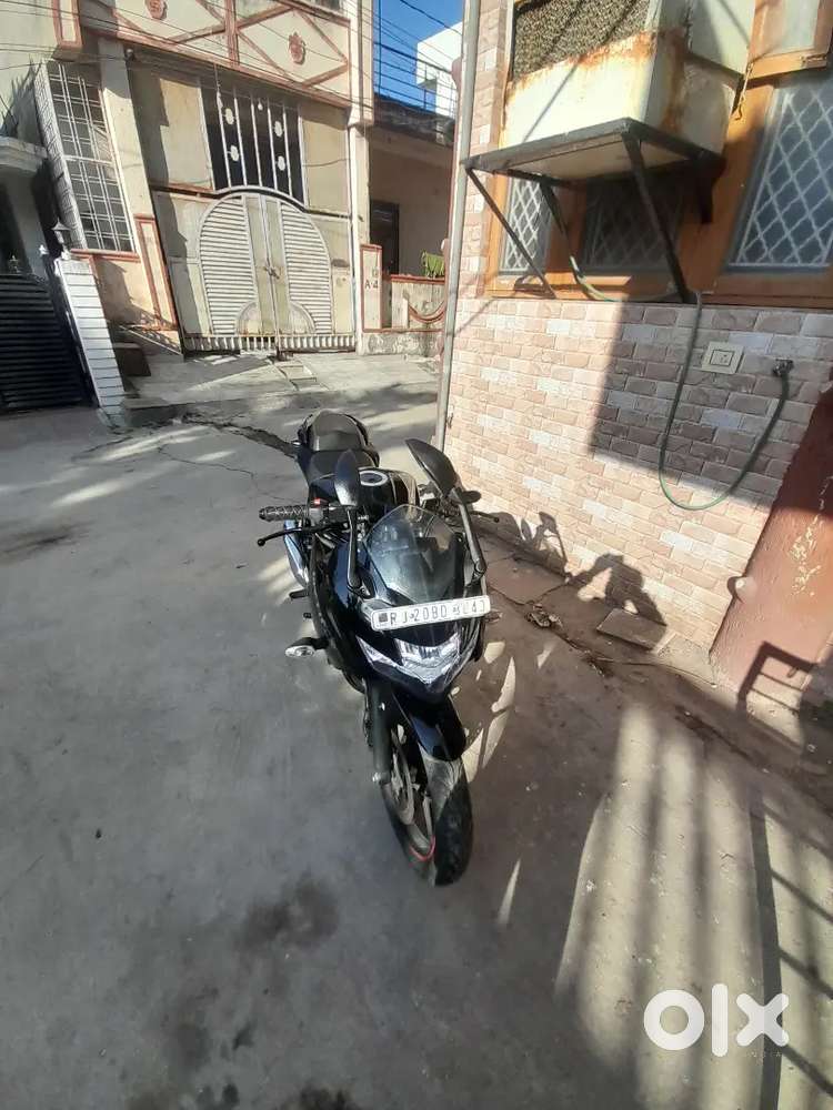 Maruti Suzuki gixxer 150