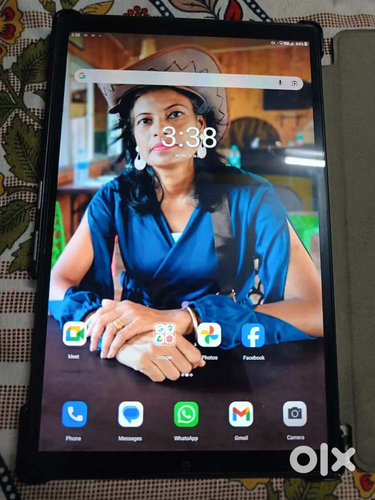 Lenovo M10 Tab HD with Cover and skin guard full fresh
Ram 4 gb