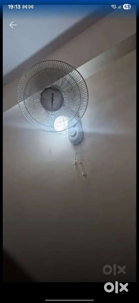Two pcs Crompton wall fan available for sell