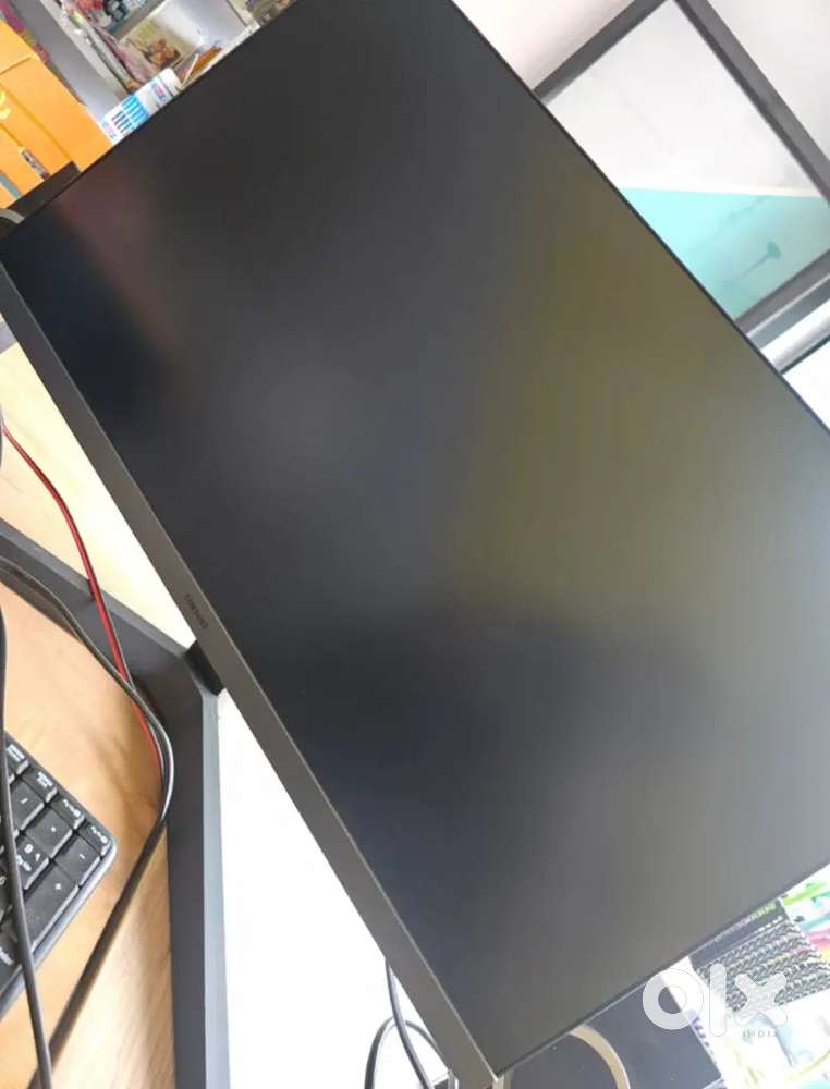 Samsung 60.96 cm (24 inch) Full HD IPS Panel
