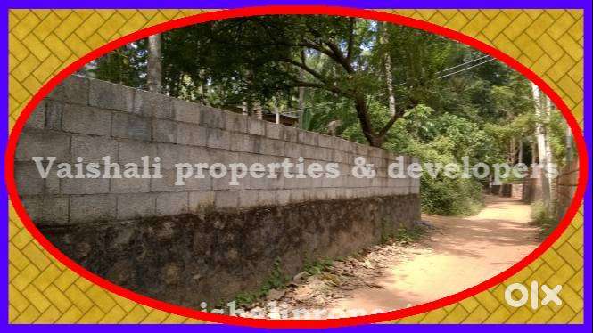 7 cents Plot @ 7.5 lacs/cent near Near Pavangad
