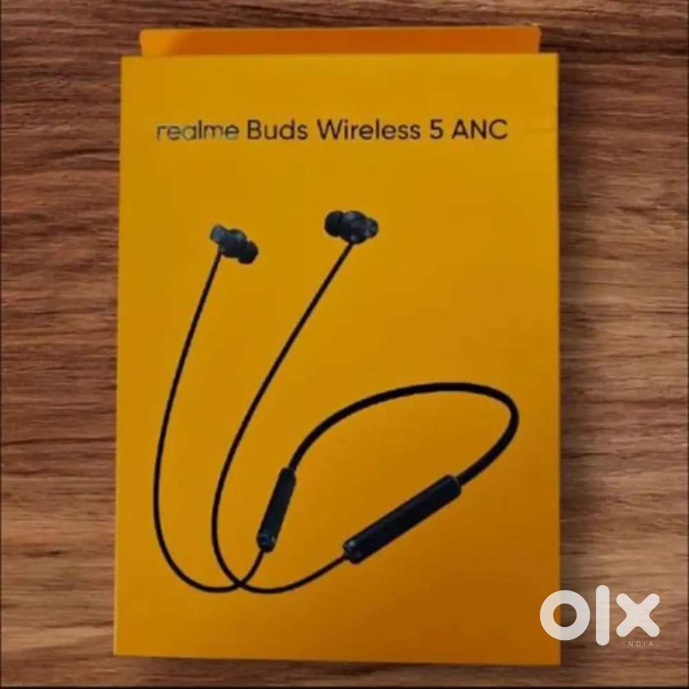 Realme neckband 5 anc only 16 days old