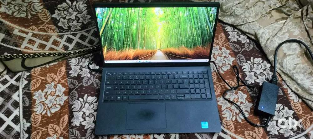 11 gen Best Big size new first owner laptop