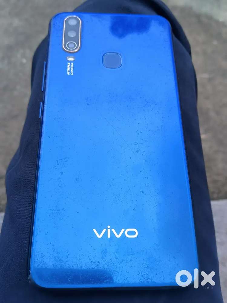 VIVO 1904 mobile