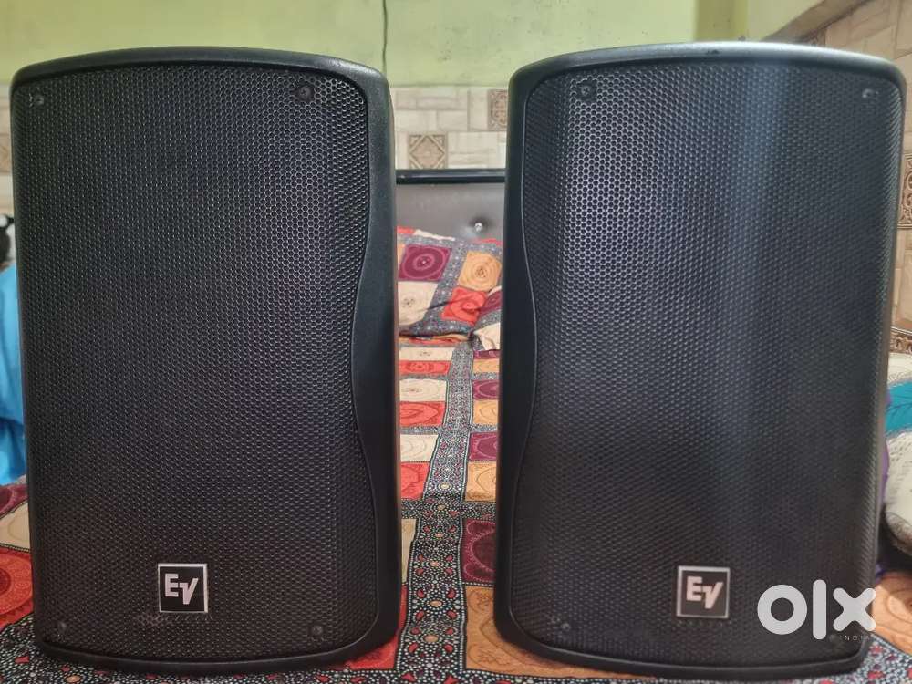 Electro-Voice ZXA1 Compact Powered Speaker