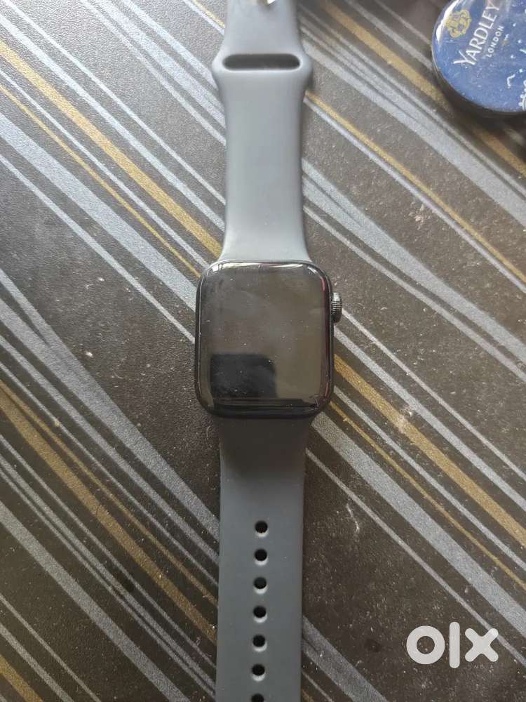 iwatch se 2nd gen 40 mm BH 96