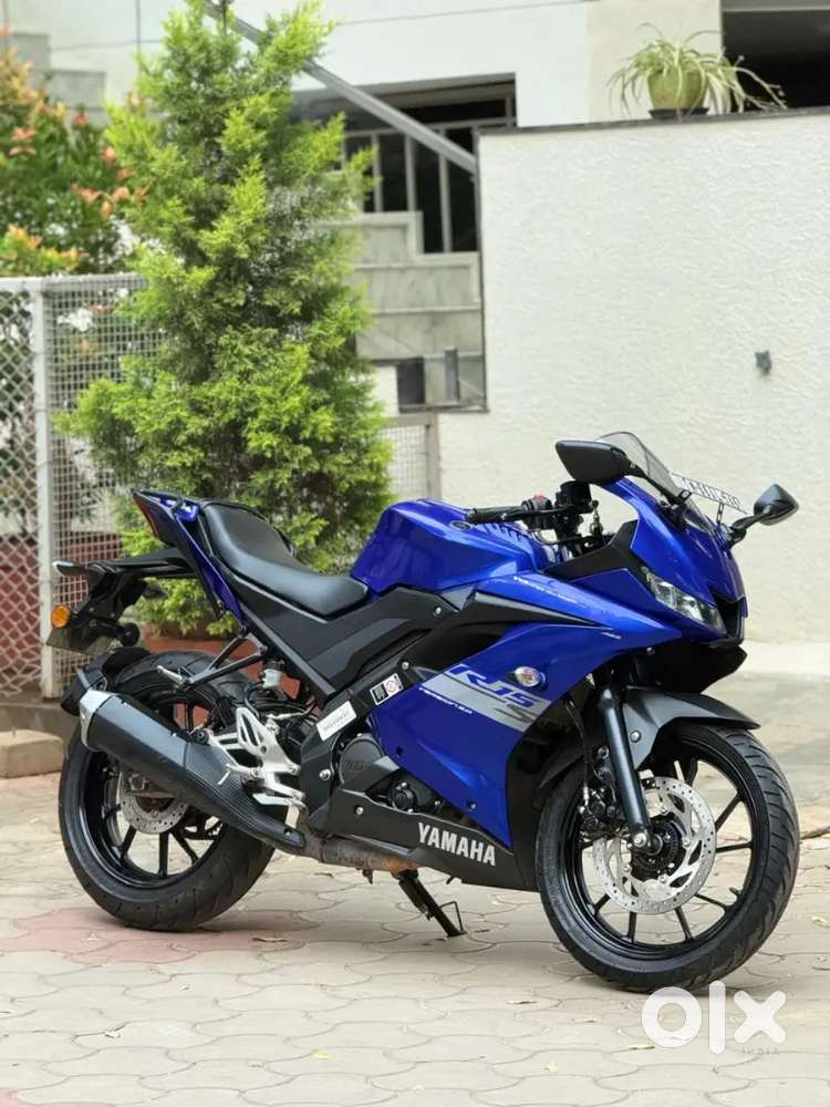 YAMAHA R15-S V3