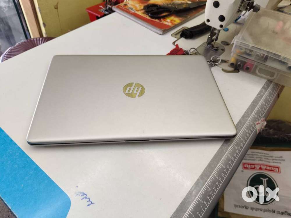 Hp laptop 11th generation 2years