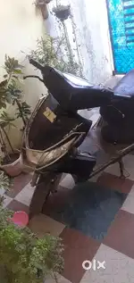 Yamaha  scooty