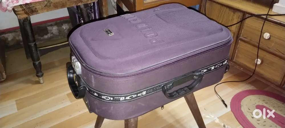 Purple Trolley Bag – Used, Good Condition (Handle Damaged) – ₹320