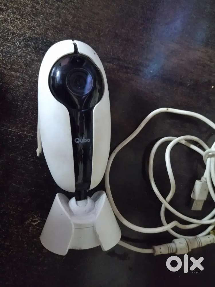 Qubo HCM01 2MP 1080p Plastic white Smart Outdoor Security Wi-Fi Camera