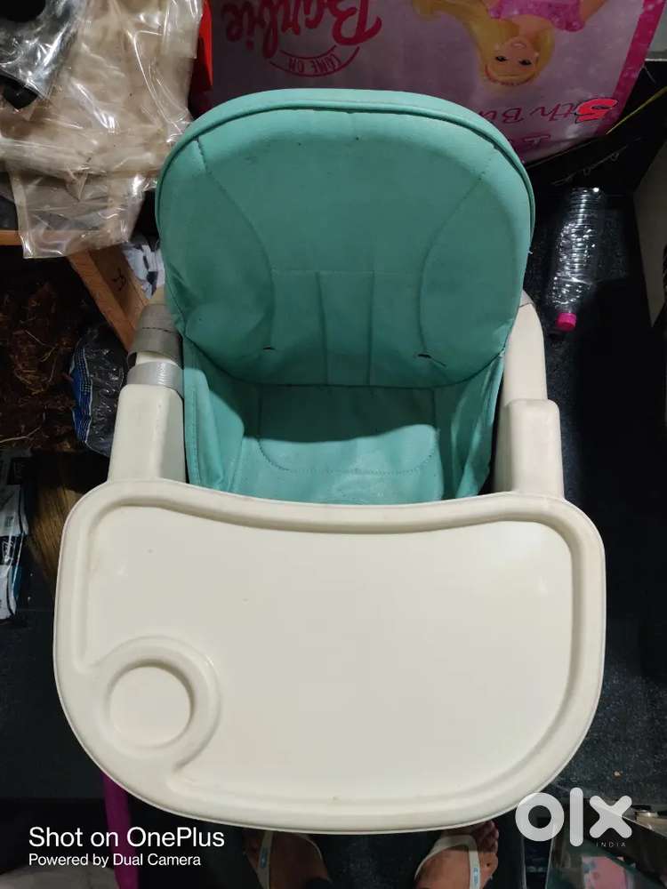 Kids high sitting chair and trempoline