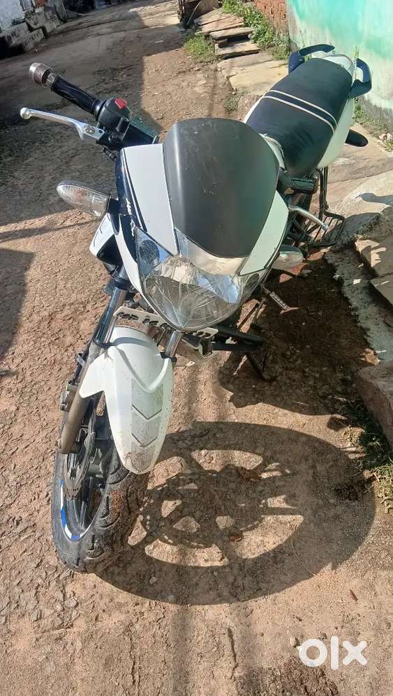 Apache RTR 180 batter condition me hai new bike lena hai behraha hun