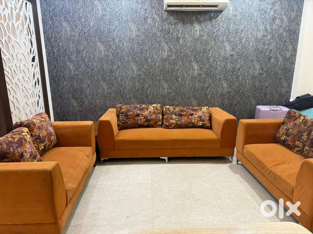 Perfect sofa set 3+2+2