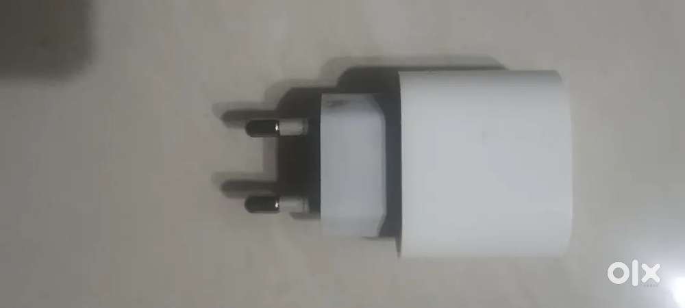 Apple Orignal 20W adapter