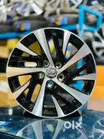 17 innova crysta daimond cut brand new wheels set of 4 toyota OEM