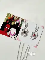 Spiderman x Gwen Matching Pendants Set