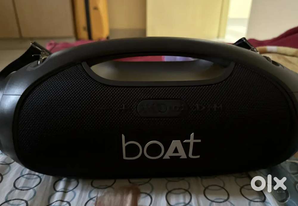Boat boom box