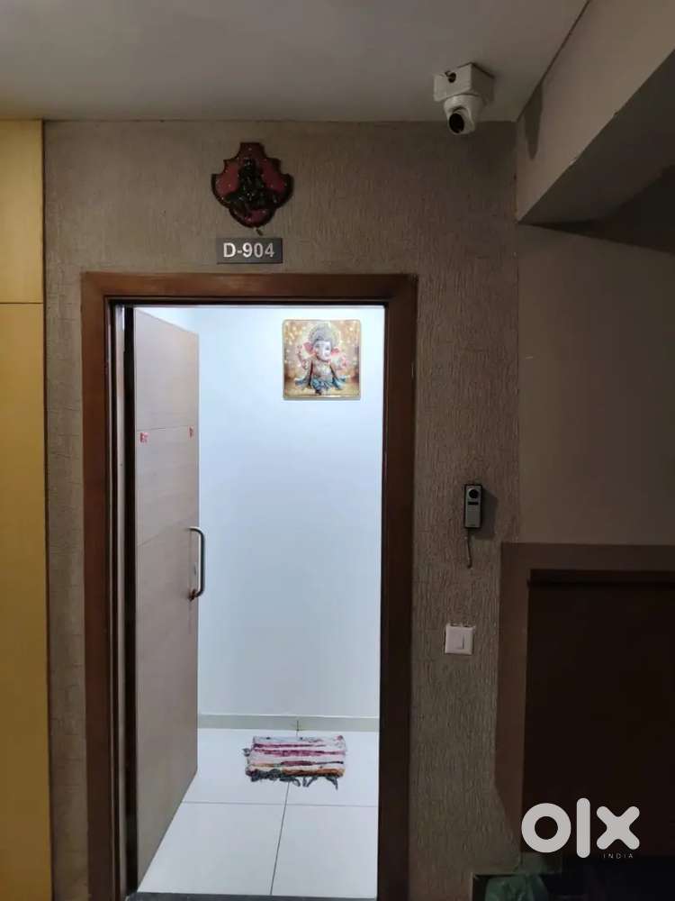 Available curiyar. Service. At. Navrangpura