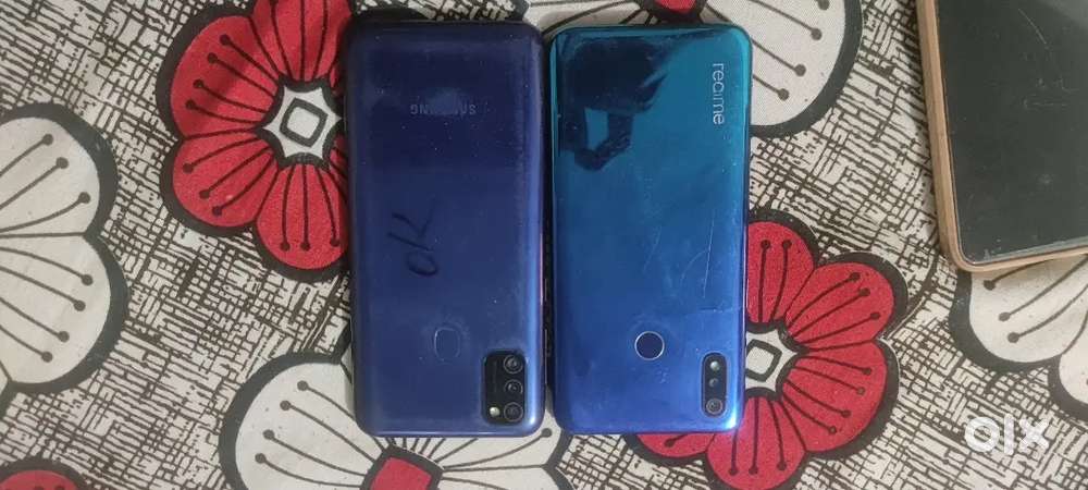 2 mobile h. Realme 3 or samsung m30s