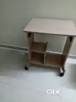Computer table