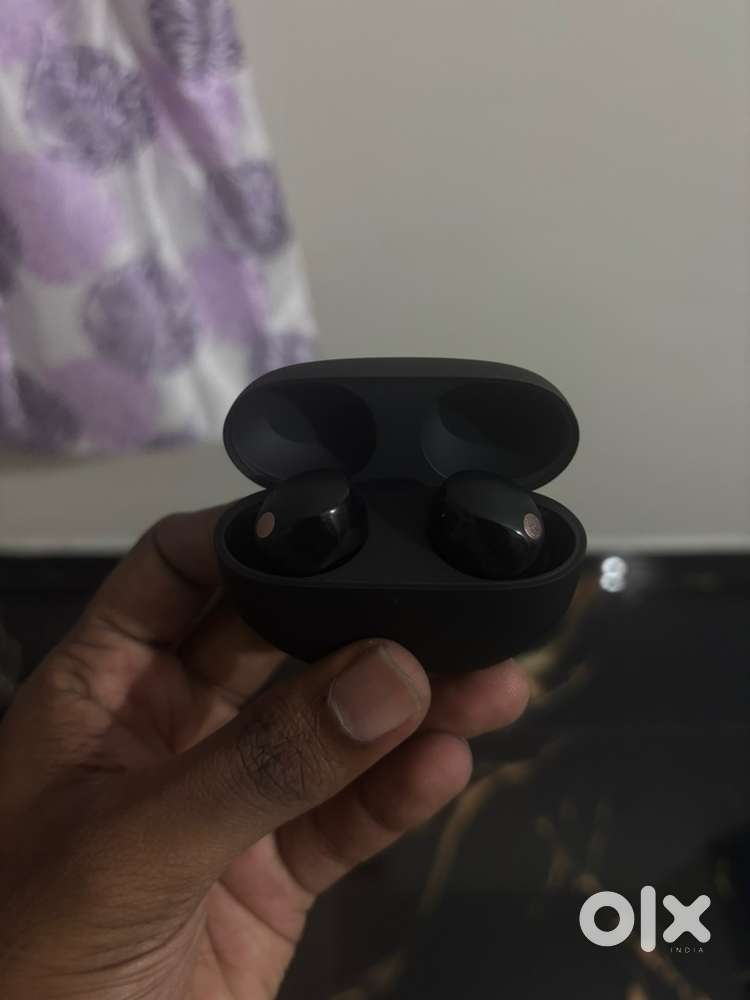 Sony WF-1000XM5 Wireless Earphones