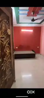 2 BHK flat (2 Roommates needed)