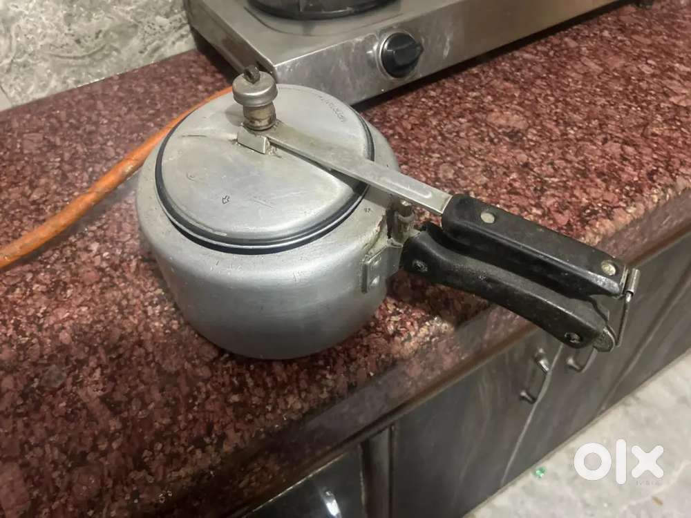 Pressure cooker