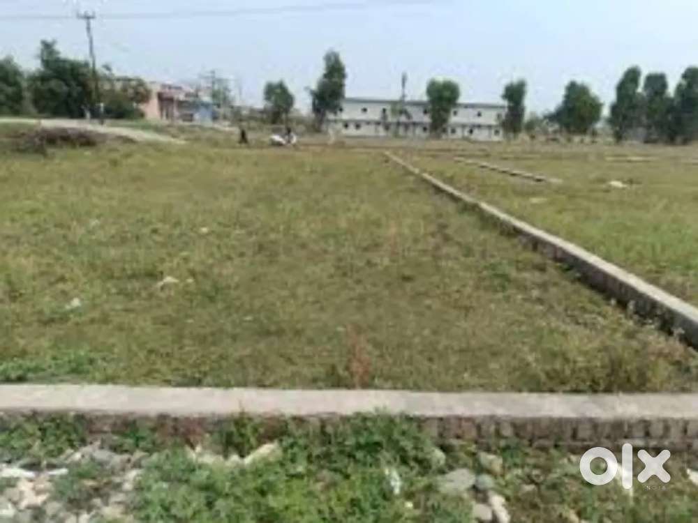 123 gaj plot on bhola road, near rohta bypaas, and vista 58.