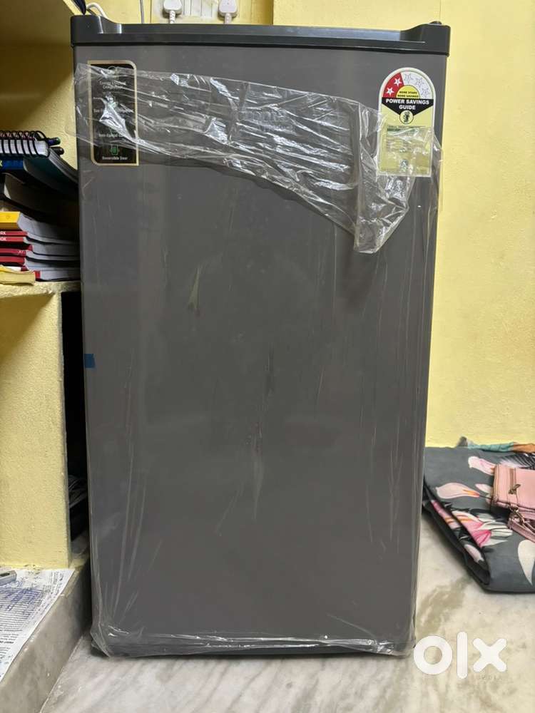 Chroma 84L 2star single door adjustable fridge