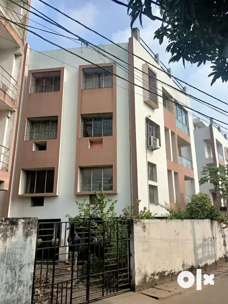 airport from 3 km jaisore road 7 bedroom house for sale