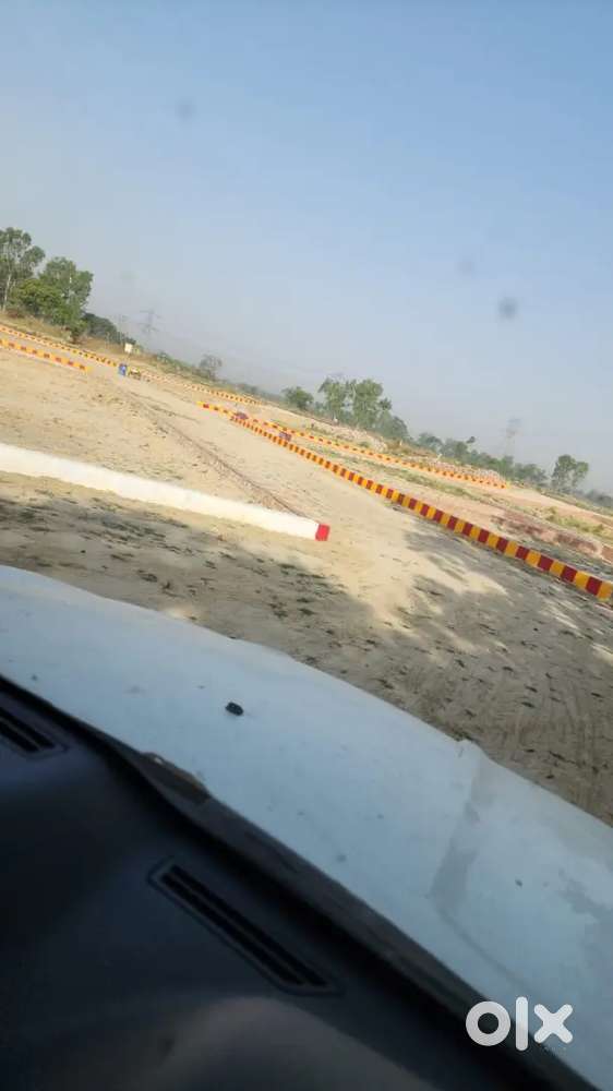 सूर्या होटल से 3 किलोमीटर दूरी पर प्लॉट ले