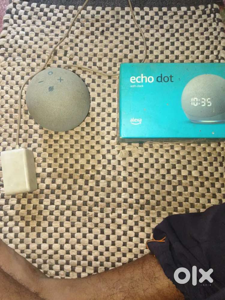 Echo dot alexa with clock
