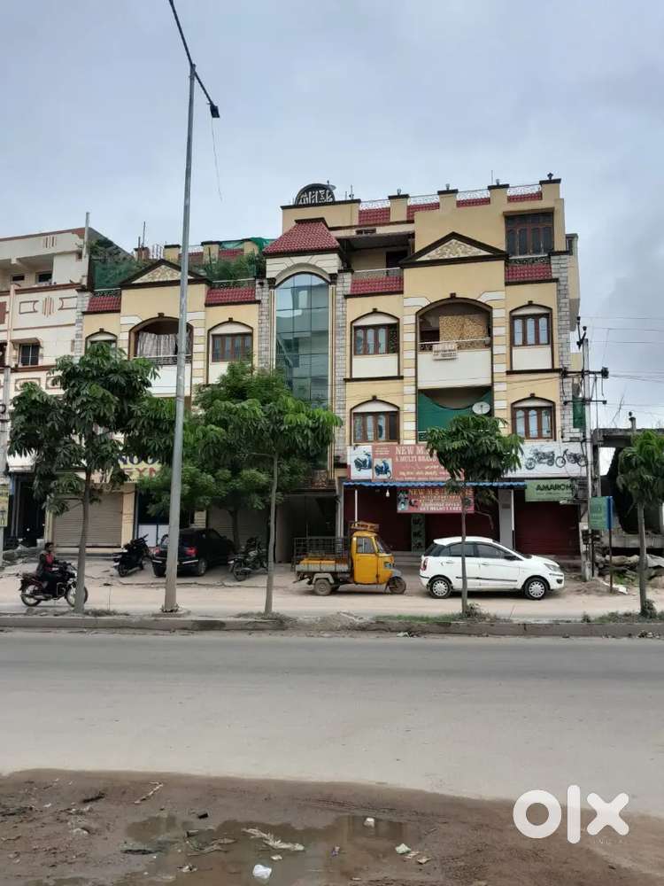 Flat for rent only for family