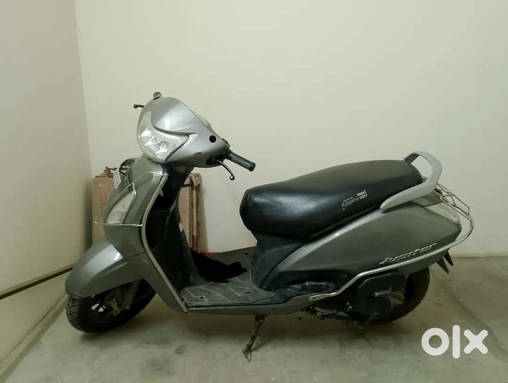 First hand scooty