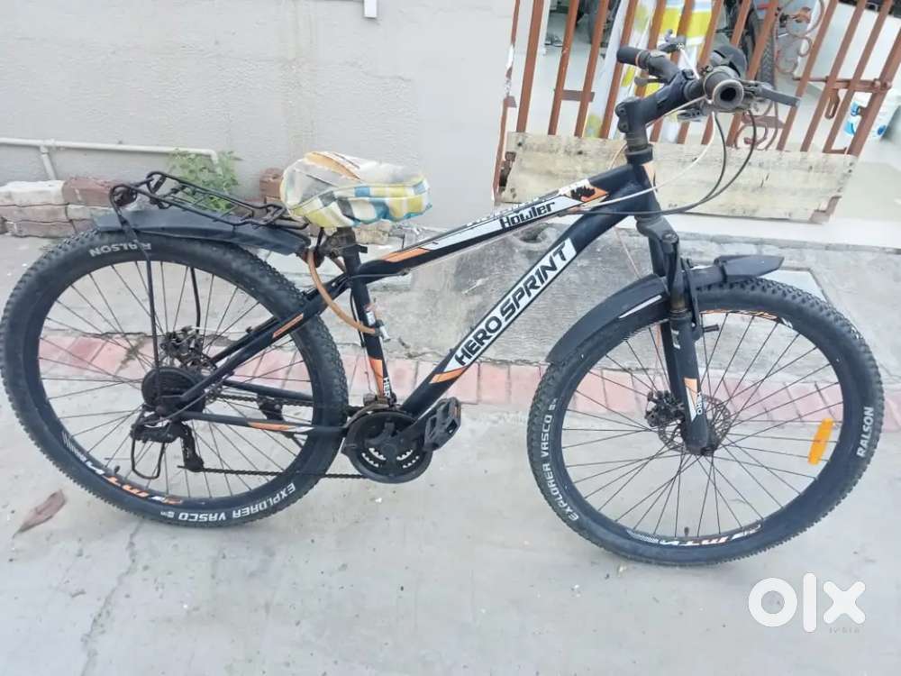 Hero sprint howler with gears