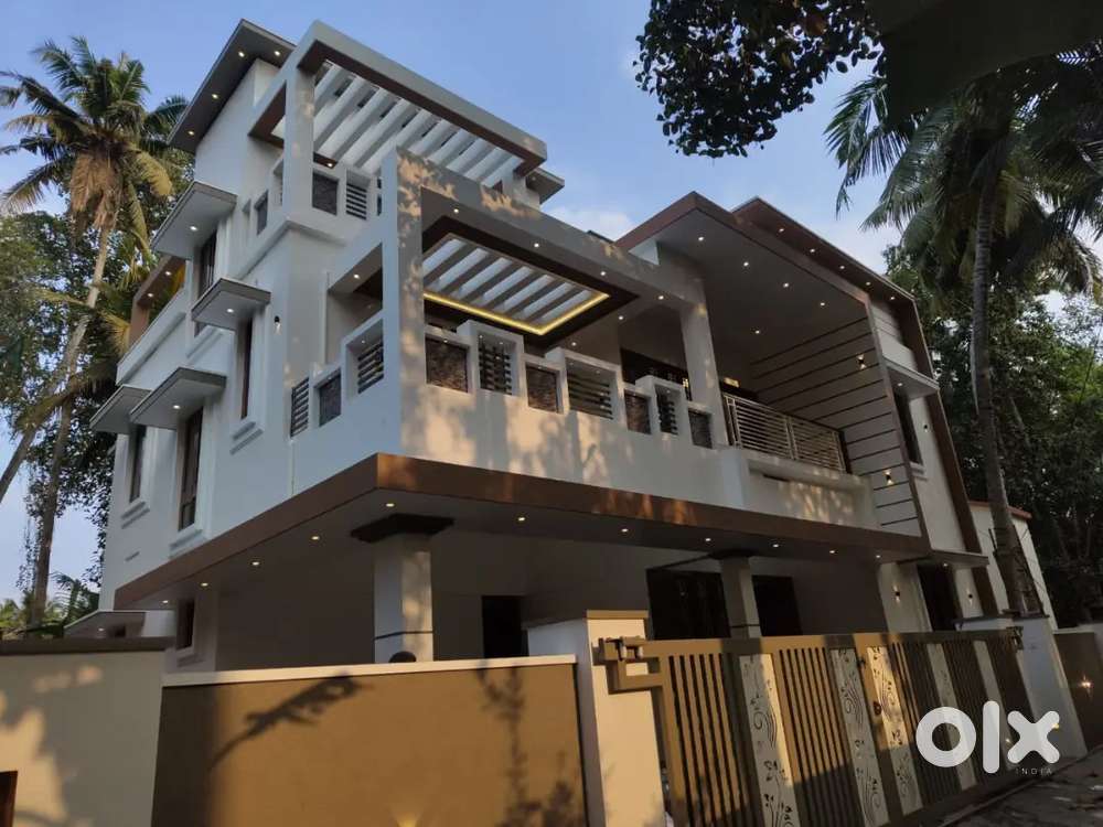 New bhk house for rent opposite CSIR NIIST Pappanamcode