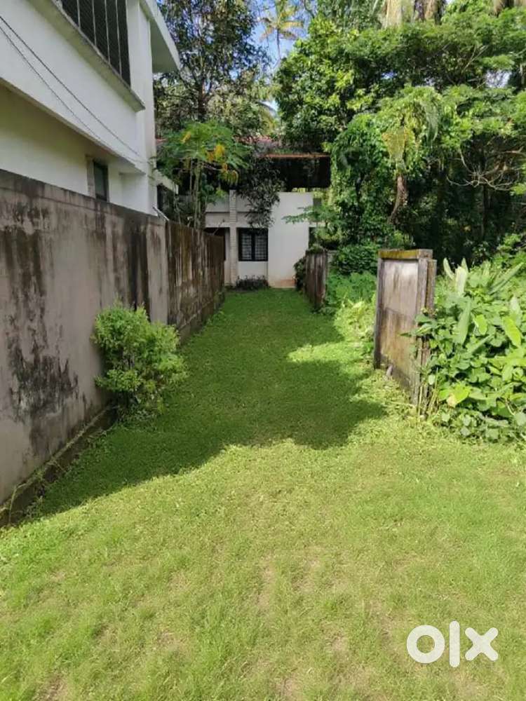 10 Cent Land near CONTAINER Road