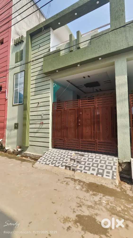 भाटागांव चौक से मात्र 700मीटर की दूरी पर 2bhk मकान बेचना है