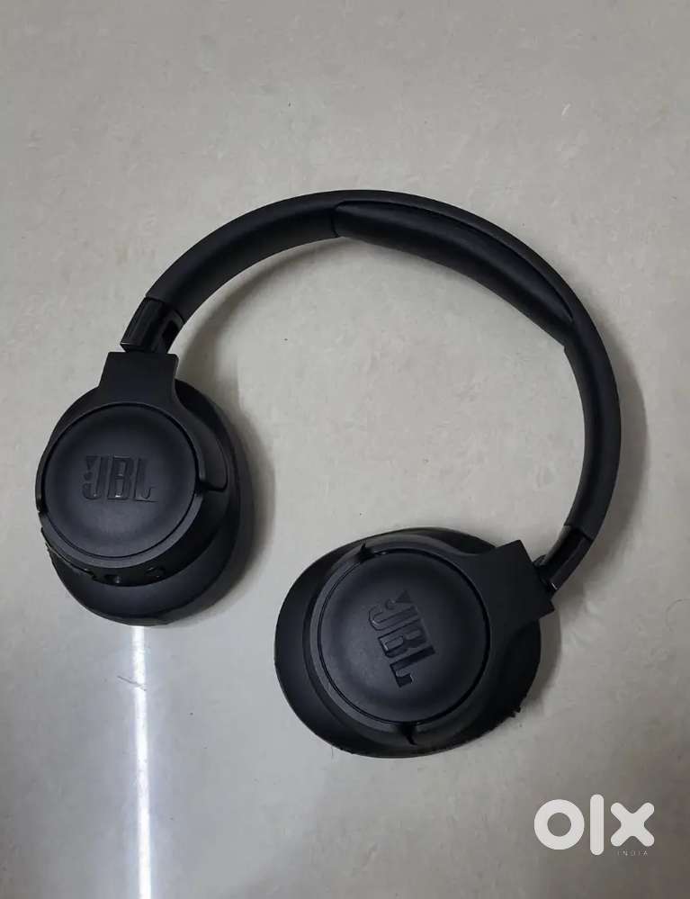 JBL Tune710BT Headphones [Like new]