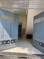 80 gaj makan main road se Matra 250 meter