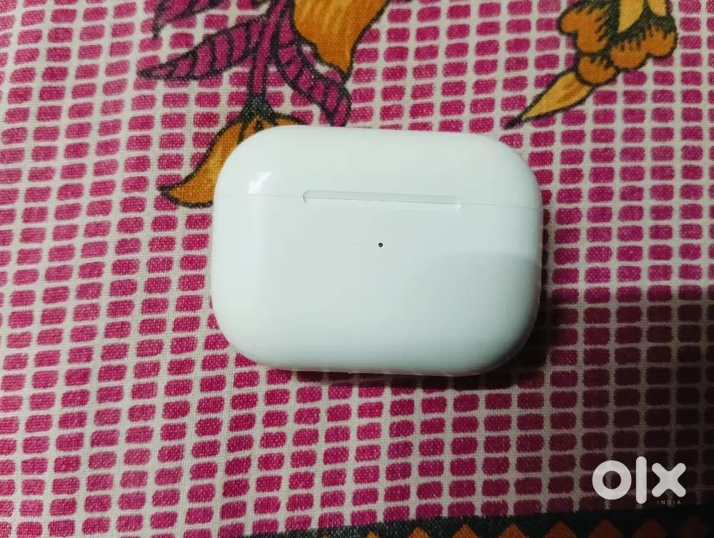 iPhone airpods pro series