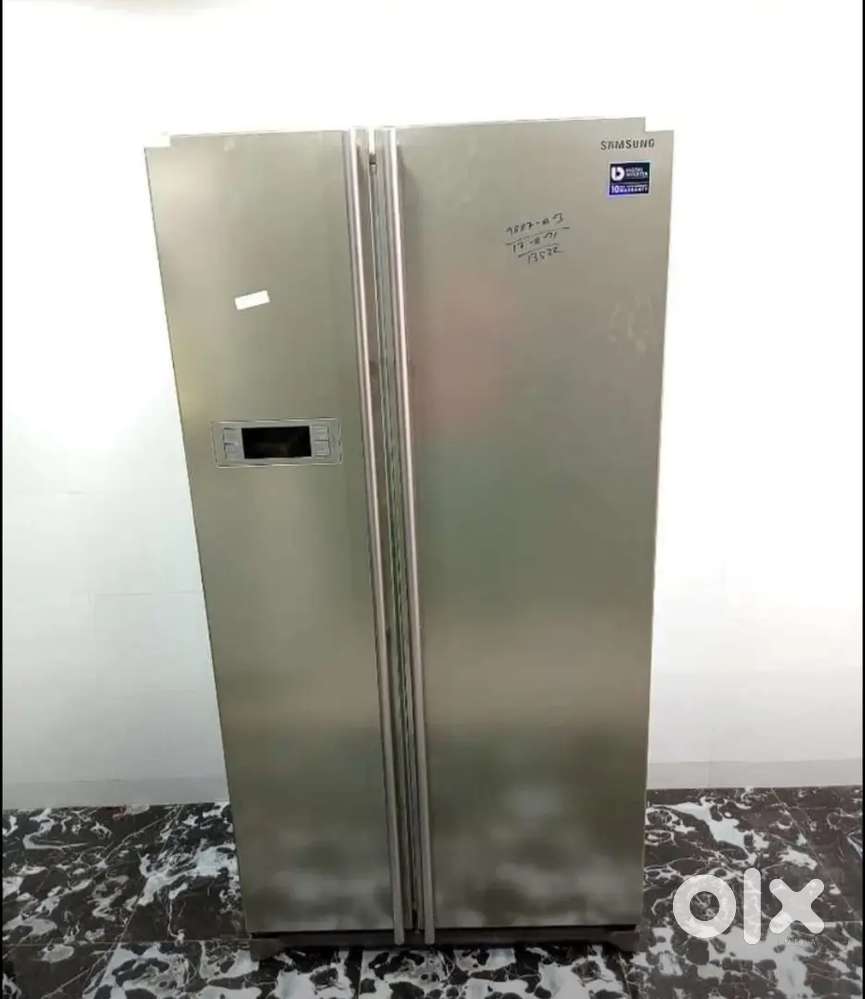Samsung side by side with digital display refrigerator