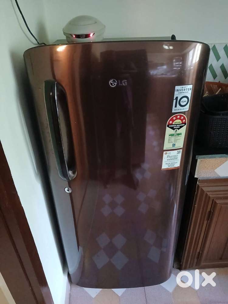 Fridge with v guard stabiliser for Sale