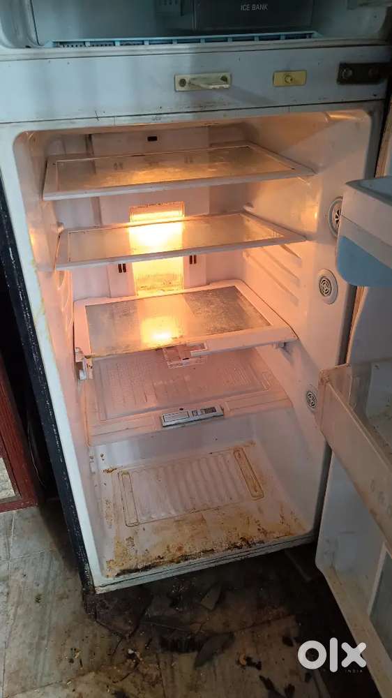 Lg frize 240. Lit