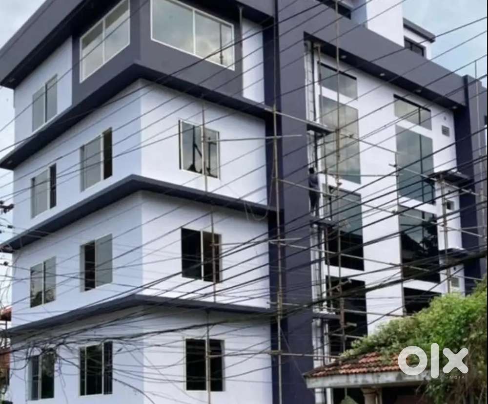 Kothamangalam town 15 cent 3000 sqft commercial building