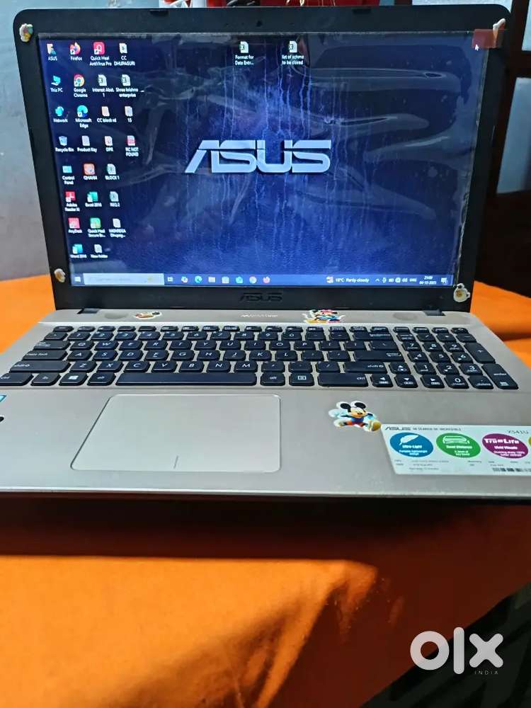 One good quality Asus laptop