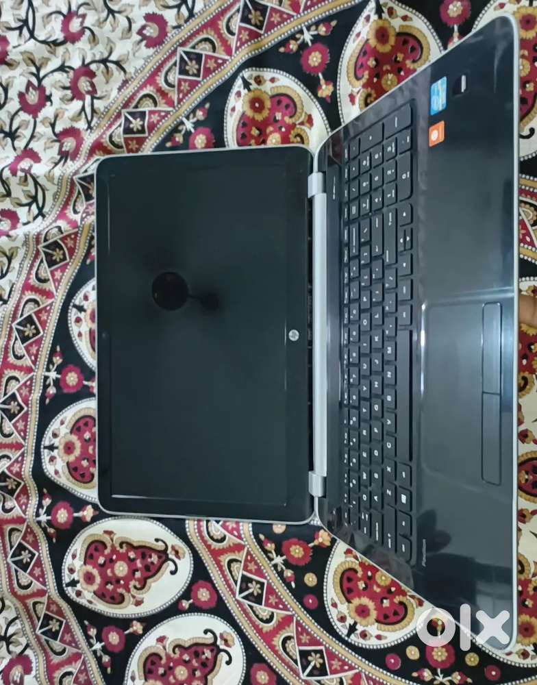 HP PAVILION CORE I3