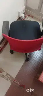 Rolling chair