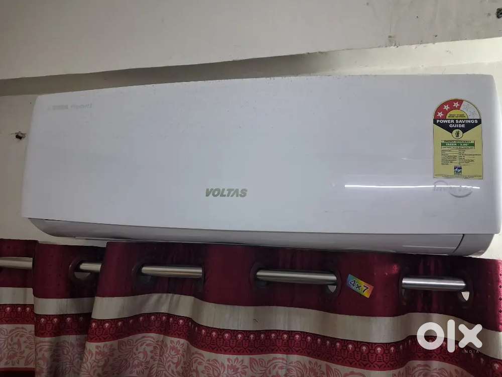 Voltas split 1 ton inverter AC